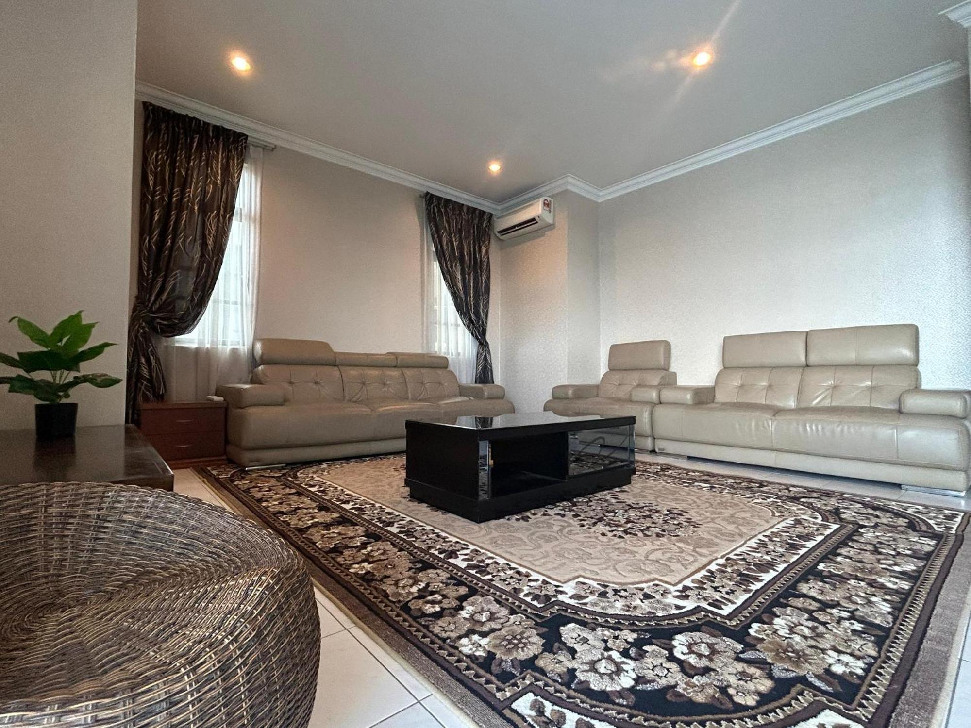Riverview Vintage 8pax Apartment *